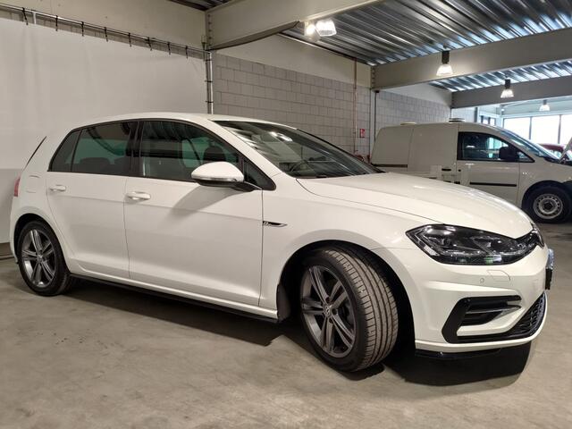 Volkswagen GOLF 1.5 TSI 150pk R-Line Highline 5 Drs 110kw Carplay / ACC / Bi-Xenon / Climate C.