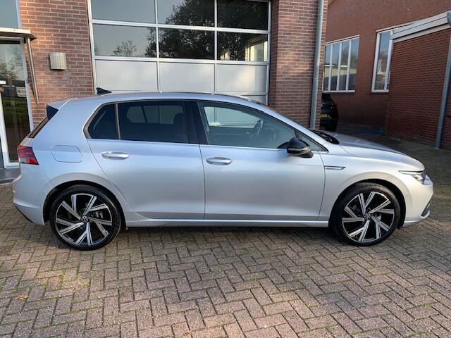 Volkswagen GOLF 1.5 eTSI Style / Highline R-line velgen