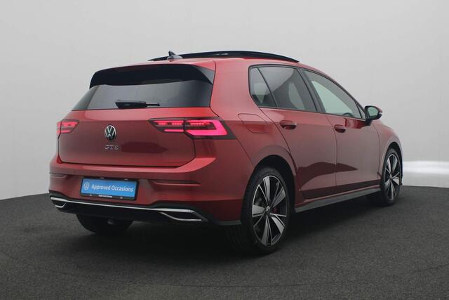 Volkswagen GOLF 1.4 245PK DSG eHybrid GTE | Pano | LED mistlampen | IQ Light | Keyless | 18 inch | Camera | Adapt. Cruise | Navi | Apple Carplay / Android Auto