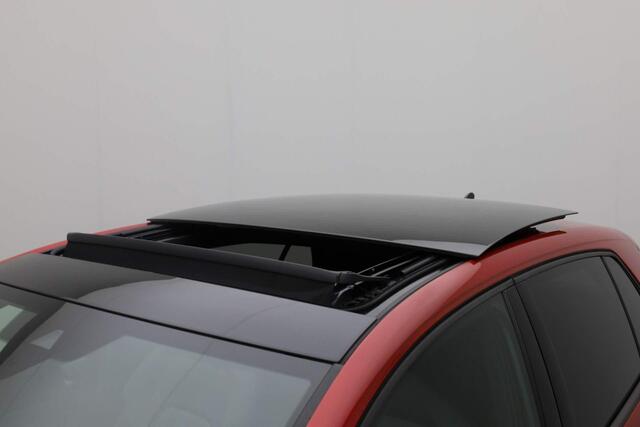 Volkswagen GOLF 1.4 245PK DSG eHybrid GTE | Pano | LED mistlampen | IQ Light | Keyless | 18 inch | Camera | Adapt. Cruise | Navi | Apple Carplay / Android Auto