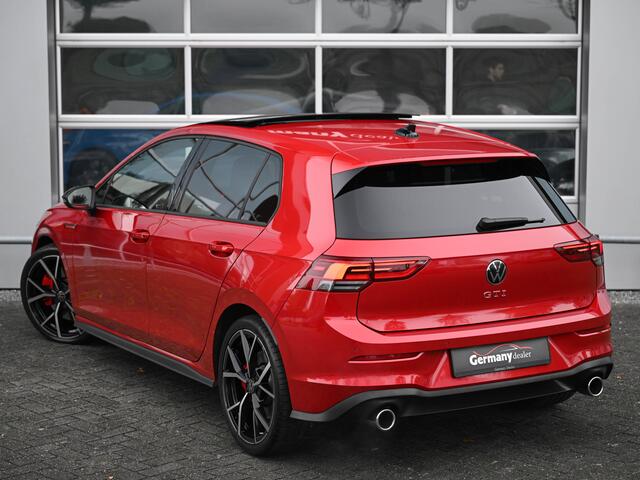 Volkswagen GOLF 2.0TSI GTI 245pk Individual King's Red Pano Camera LED Virtual 19-Inch