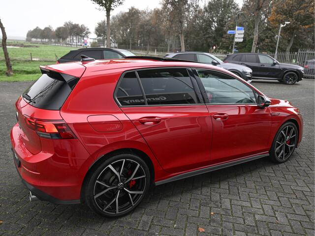 Volkswagen GOLF 2.0TSI GTI 245pk Individual King's Red Pano Camera LED Virtual 19-Inch