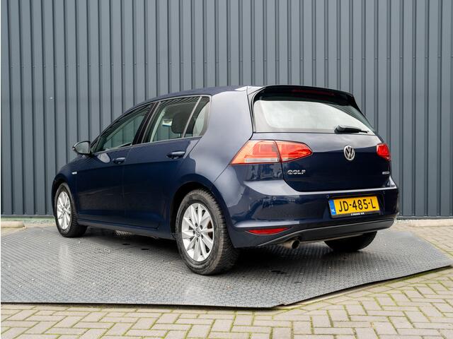Volkswagen GOLF 1.0 TSI 116PK DSG Trendline | Apple Carplay / Android Auto | Parkeersensoren | Prijs Rijklaar!!