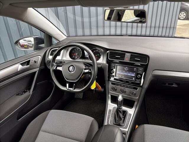 Volkswagen GOLF 1.0 TSI 116PK DSG Trendline | Apple Carplay / Android Auto | Parkeersensoren | Prijs Rijklaar!!