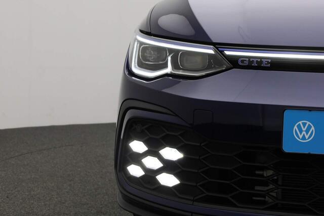 Volkswagen GOLF 1.4 245PK DSG eHybrid GTE | Pano | IQ Light | Keyless | LED mistlampen | Navi | Camera | ACC | 18 inch | Apple Carplay / Android Auto