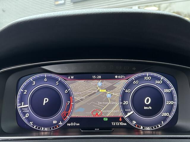 Volkswagen GOLF 2.0 TSI GTI | Virtual Cockpit | Navi | ACC | 19" Vossen style