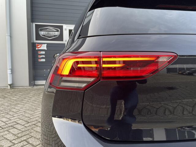 Volkswagen GOLF 1.5 eTSI R-Line Carplay Trekhaak Cruise Sfeer Led Automaat PDC