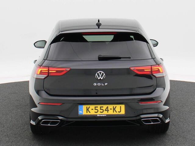 Volkswagen GOLF 1.5 TSi 130 Pk R-Line | LED | Privacy Glass | Adap. Cruise | Sensoren | ECC | Carplay | 17 Inch