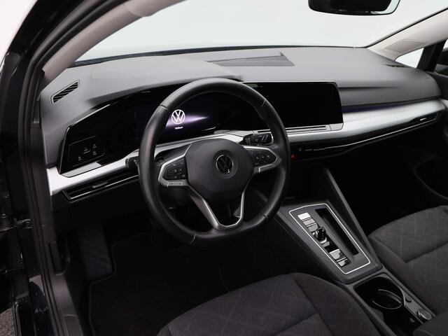 Volkswagen GOLF Variant 1.0 eTSi 110 Pk Automaat Life | Trekhaak | Adap. Cruise | ECC | Carplay | Sensoren | Navi | 16 Inch