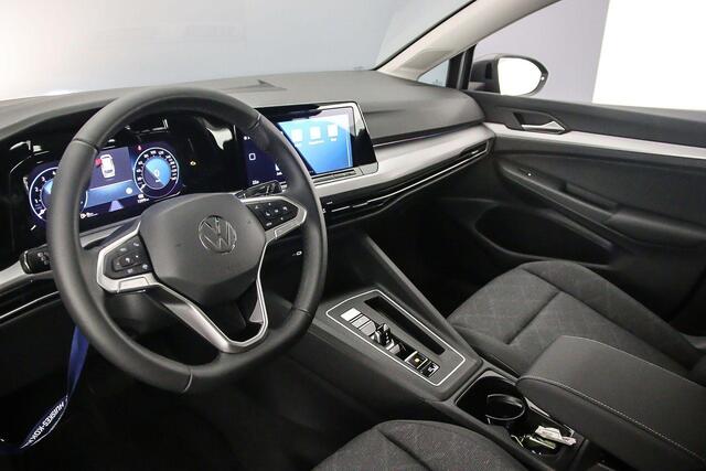 Volkswagen GOLF Variant Life Business 1.0 eTSI 110pk DSG Automaat Achteruitrijcamera, Navigatie, Adaptive cruise control, Airco, DAB, Radio, App connect, LED koplampen, Parkeersensoren
