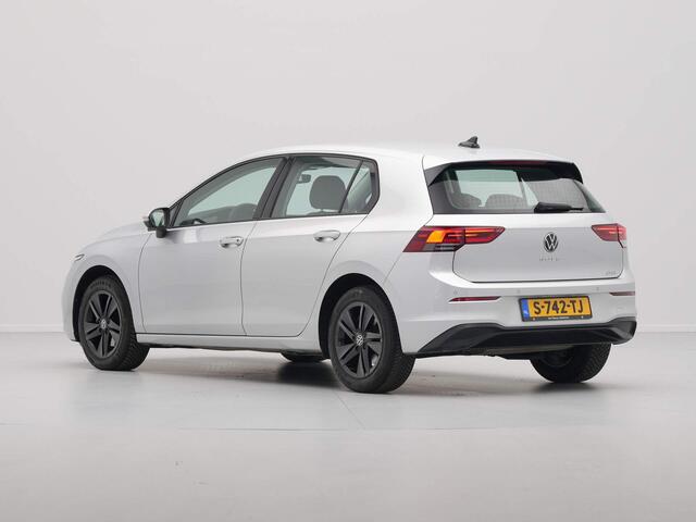 Volkswagen GOLF 1.0 eTSI 110pk DSG Life Navigatie Pdc Acc Clima 241