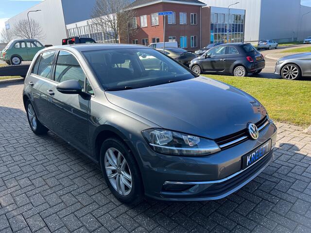 Volkswagen GOLF 1.5 TSI Highline Trekhaak | Groot scherm