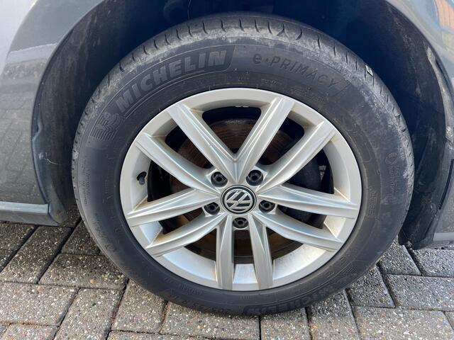 Volkswagen GOLF 1.5 TSI Highline Trekhaak | Groot scherm