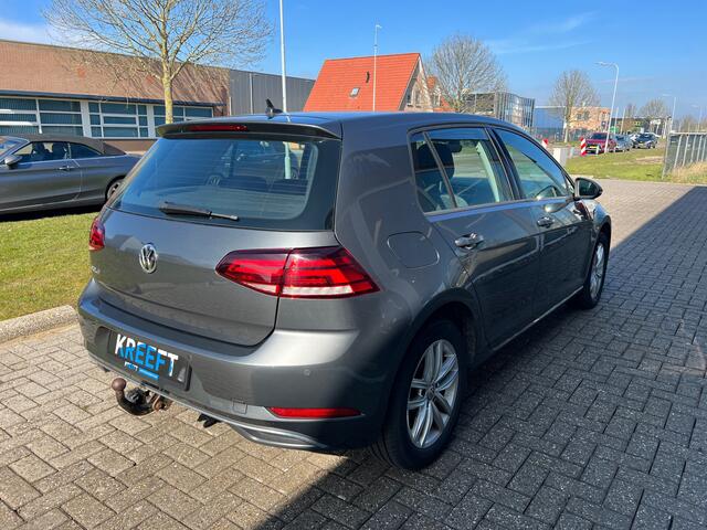 Volkswagen GOLF 1.5 TSI Highline Trekhaak | Groot scherm