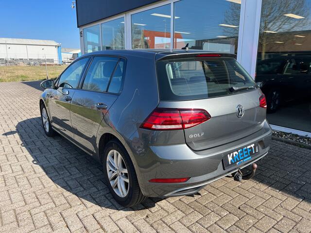 Volkswagen GOLF 1.5 TSI Highline Trekhaak | Groot scherm