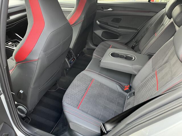 Volkswagen GOLF 2.0 TSI GTI Clubsport 300PK Navi+BT HarmanKardon ACC Keyless Alcantara Led 19''LMV