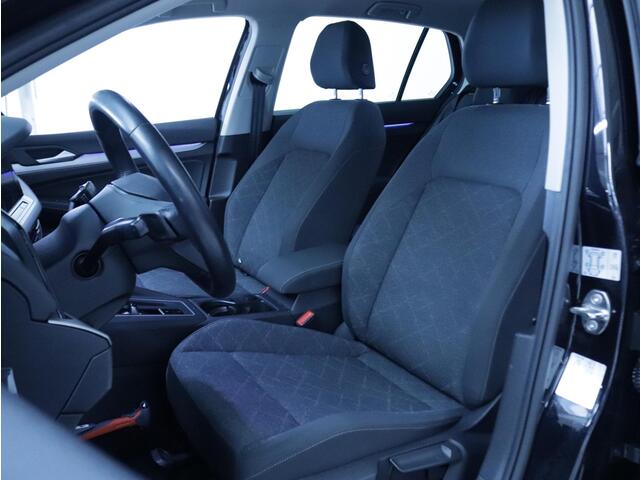 Volkswagen GOLF 1.5 eTSI Clima/Navi/PDC