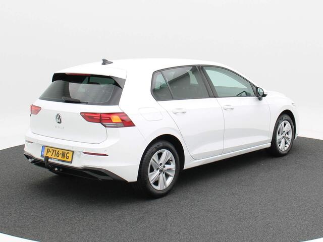 Volkswagen GOLF 1.5 TSi 130 Pk Life Business | Trekhaak | Climate Controle | Stoelverwarming | Privacy Glass | Carplay | 47.292 Km!!