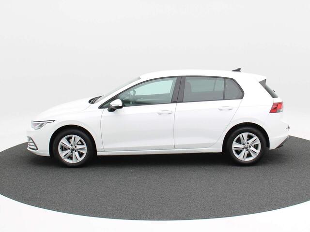 Volkswagen GOLF 1.5 TSi 130 Pk Life Business | Trekhaak | Climate Controle | Stoelverwarming | Privacy Glass | Carplay | 47.292 Km!!
