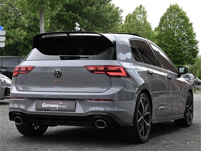 Volkswagen GOLF 2.0TSI 300pk GTI Club Sport Pano Head-Up IQ-Light H&K 19-Inch Keyless Camera VOL!!