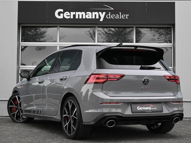 Volkswagen GOLF 2.0TSI 300pk GTI Club Sport Pano Head-Up IQ-Light H&K 19-Inch Keyless Camera VOL!!