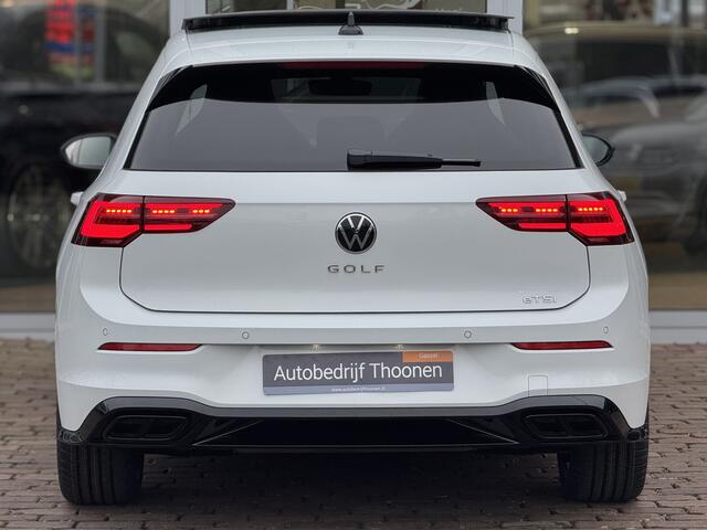 Volkswagen GOLF 1.5 eTSI R-Line
