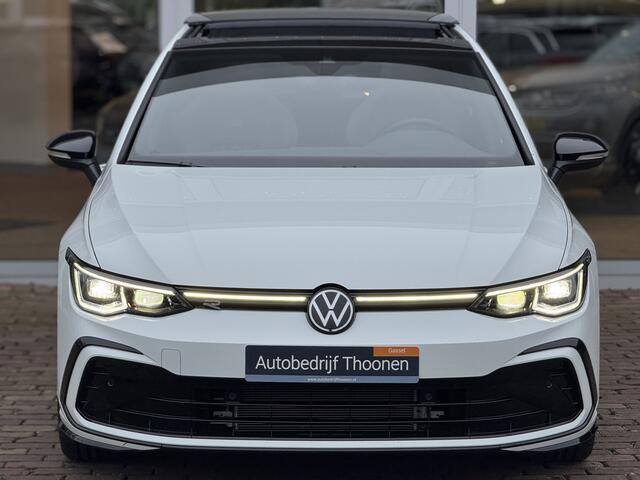 Volkswagen GOLF 1.5 eTSI R-Line