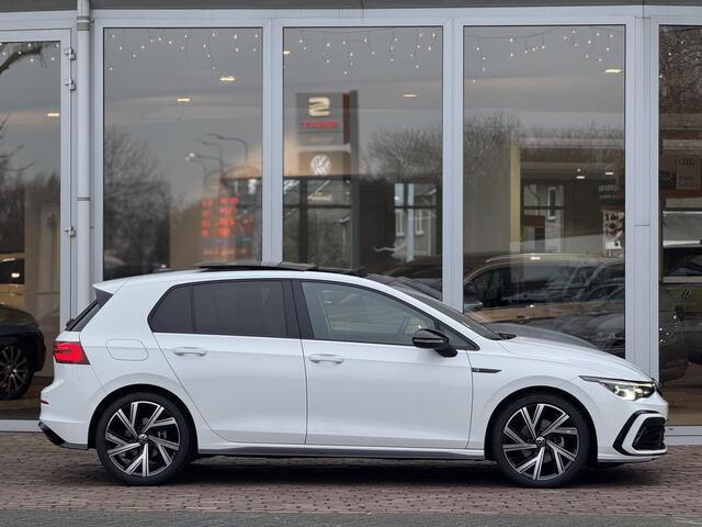 Volkswagen GOLF 1.5 eTSI R-Line
