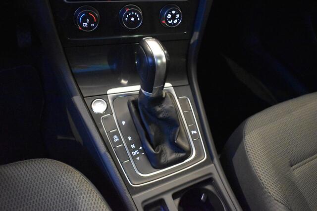 Volkswagen GOLF Variant 1.0 TSI Highline Automaat Panora