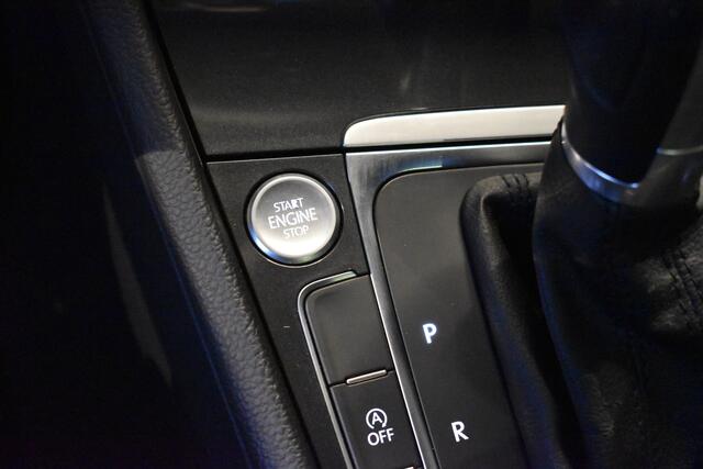 Volkswagen GOLF Variant 1.0 TSI Highline Automaat Panora