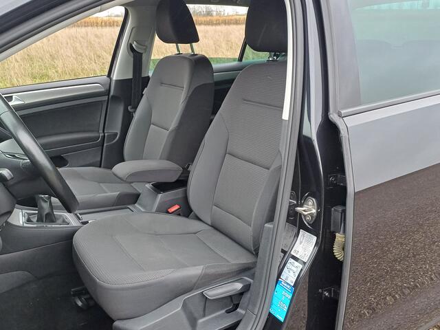 Volkswagen GOLF 1.0 TSI Comfortline Nette auto ! | NL | Top onderhouden ! | Clima | Navi | Cruise