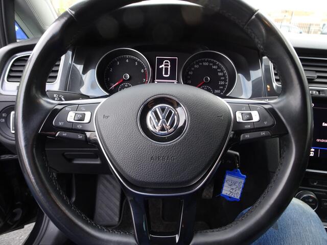 Volkswagen GOLF Variant 1.5 TSI Comfortline Business Automatische airco, navigatie, app-connect, cruise controle, licht metalen velgen, parkeersensoren voor en achter, sportstoelen, enz.
