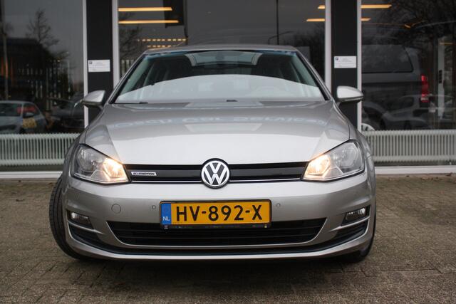 Volkswagen GOLF 1.0 TSI Business Edition Connected | Automaat | Trekhaak | Camera