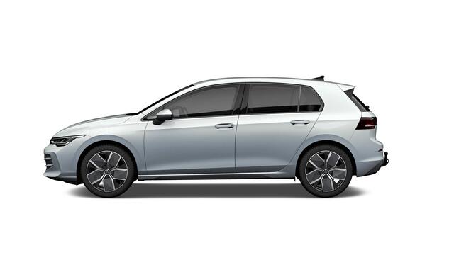 Volkswagen GOLF 1.5 eTSI 150 7DSG Oranje Edition Automaat | Zijruiten achter en achterruit getint 65% lichtabsorberend | Diefstalalarm | Rijstrookbehoudassistent (Lane Assist) | Achteruitrijcamera (Rear View)