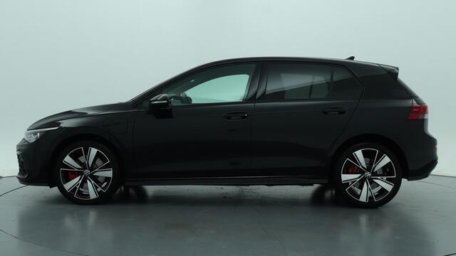 Volkswagen GOLF GTE 1.4 TSI eHybrid 245pk DSG PHEV /Demonstratieauto /Panoramadak /Head Up /Navi /LED
