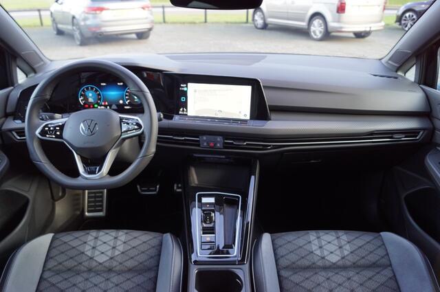 Volkswagen GOLF 1.5 TSI DSG R-Line 150pk Panodak/ Camera /ACC/ Black style