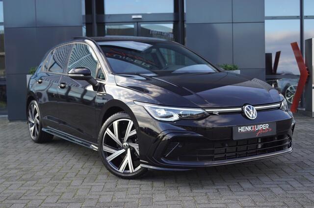 Volkswagen GOLF 1.5 TSI DSG R-Line 150pk Panodak/ Camera /ACC/ Black style
