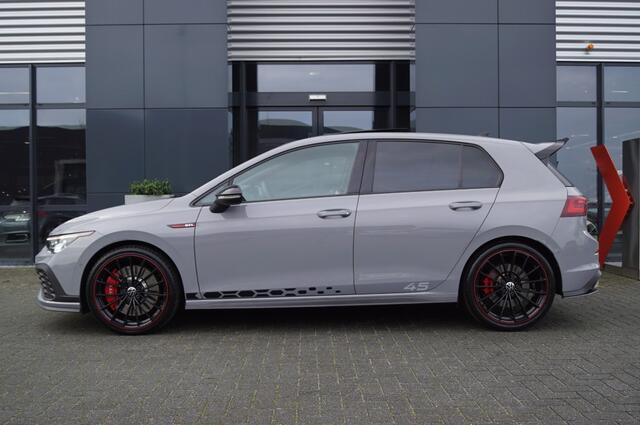 Volkswagen GOLF GTI Clubsport 45 /300pk/ Panodak /Akra /Downpipe /Navi /IQ LED