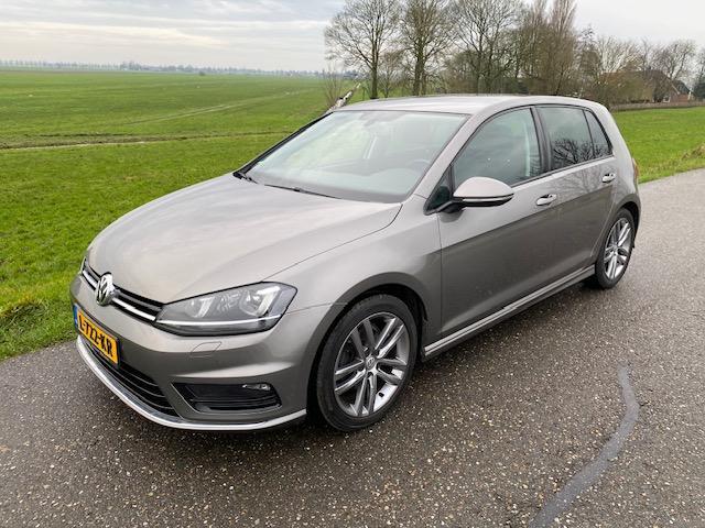 Volkswagen GOLF 1.4 TSI ACT Highline R-line 2016 5drs xenon