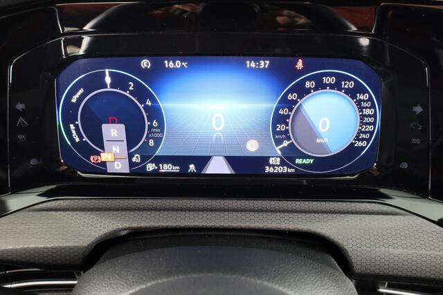 Volkswagen GOLF 1.4 eHybrid GTE 245 pk Automaat (DSG) | Navigatie | Panoramadak | Parkeersensoren | Achteruitrijcamera | Stoelverwarming |