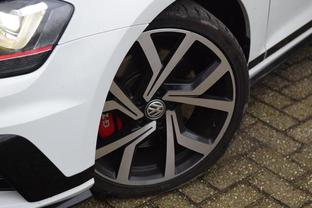 Volkswagen GOLF 2.0 TSI GTI Clubsport NL-Auto/Schaalstoel/DCC/Dyn