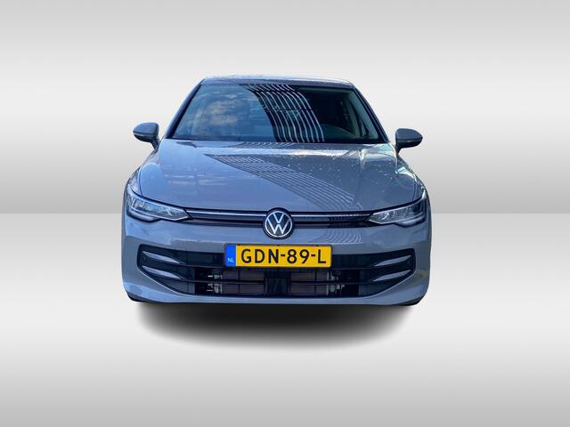 Volkswagen GOLF 1.5 eTSI 115PK DSG Life Edition / App Connect / Achterruitrijcamera / Parkeersensoren / Cruise Control / 17'' LMV / VW