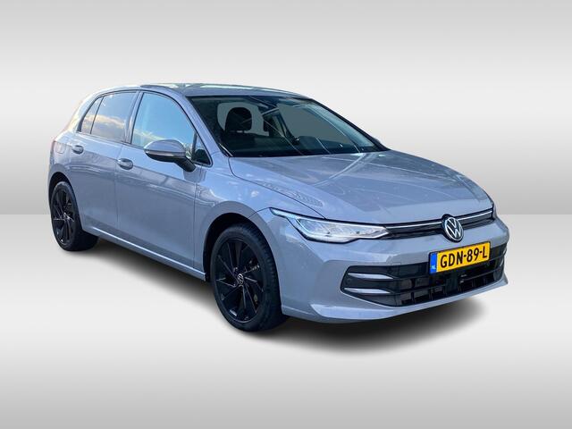 Volkswagen GOLF 1.5 eTSI 115PK DSG Life Edition / App Connect / Achterruitrijcamera / Parkeersensoren / Cruise Control / 17'' LMV / VW