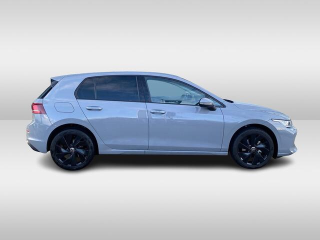 Volkswagen GOLF 1.5 eTSI 115PK DSG Life Edition / App Connect / Achterruitrijcamera / Parkeersensoren / Cruise Control / 17'' LMV / VW