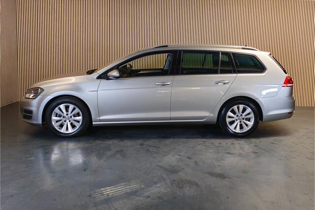 Volkswagen GOLF Variant 1.0 TSI Business Edition Connected - Navi - Cruisecontrol - Climate control - DAB