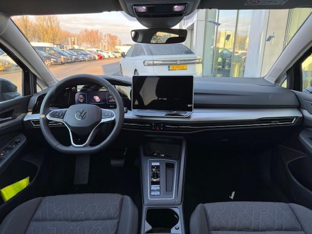 Volkswagen GOLF Life Edition 1.5 eHybrid 150 kW / 204 pk Hatchback 6 versn. DSG | Sfeerverlichting | Keyless | Adaptive Cruise | Camera | LED |