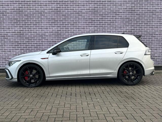 Volkswagen GOLF 2.0 TSI GTI | Navigatie | Virtual Cockpit | Applecarplay/Androidauto | Sfeerverlichting | Camera | Adaptive Cruise | IQ Light | Stoelverwarming | 19'' |