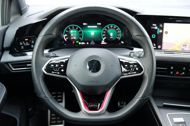 Volkswagen GOLF 2.0 TSI GTI | Navigatie | Virtual Cockpit | Applecarplay/Androidauto | Sfeerverlichting | Camera | Adaptive Cruise | IQ Light | Stoelverwarming | 19'' |