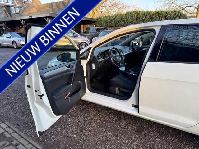 Volkswagen GOLF 1.0 TSI 115pk BlueMotion Connected Series