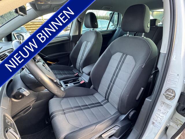 Volkswagen GOLF 1.0 TSI 115pk BlueMotion Connected Series